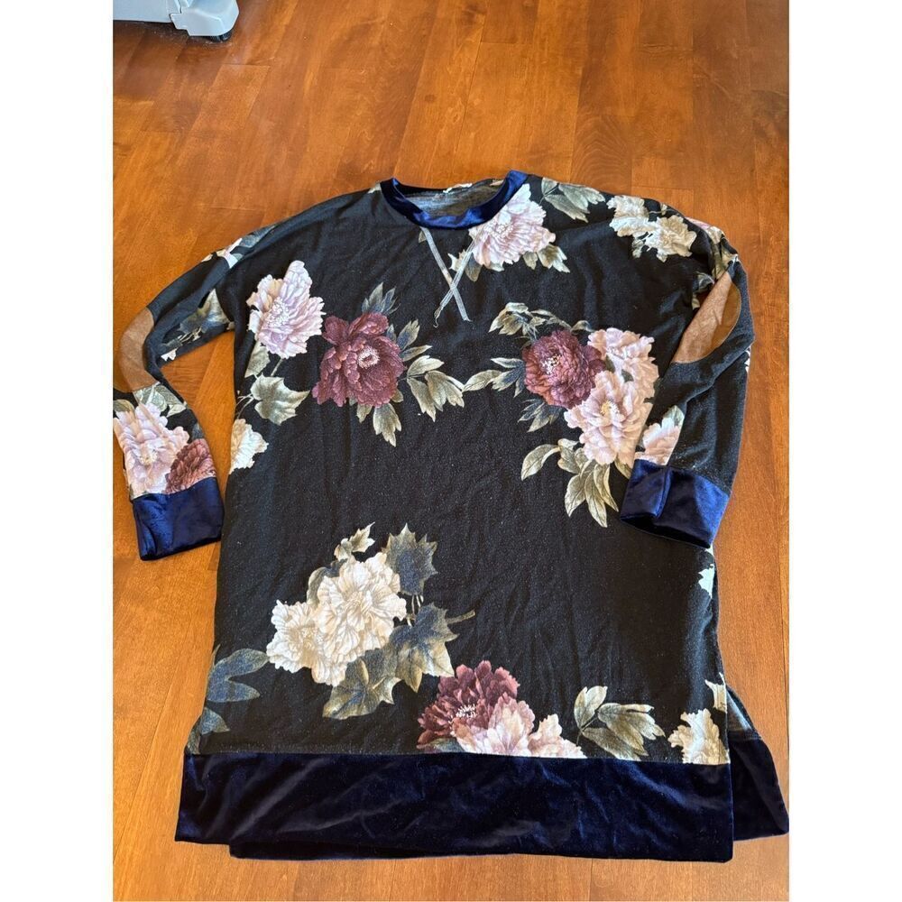 Woman’s Egy floral Elbow patch long sleeve dress/long shirt